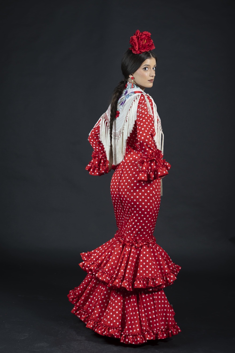 Traje de flamenca rojo con lunares blancos