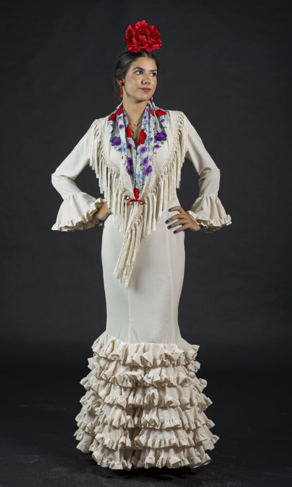 traje de flamenca beige