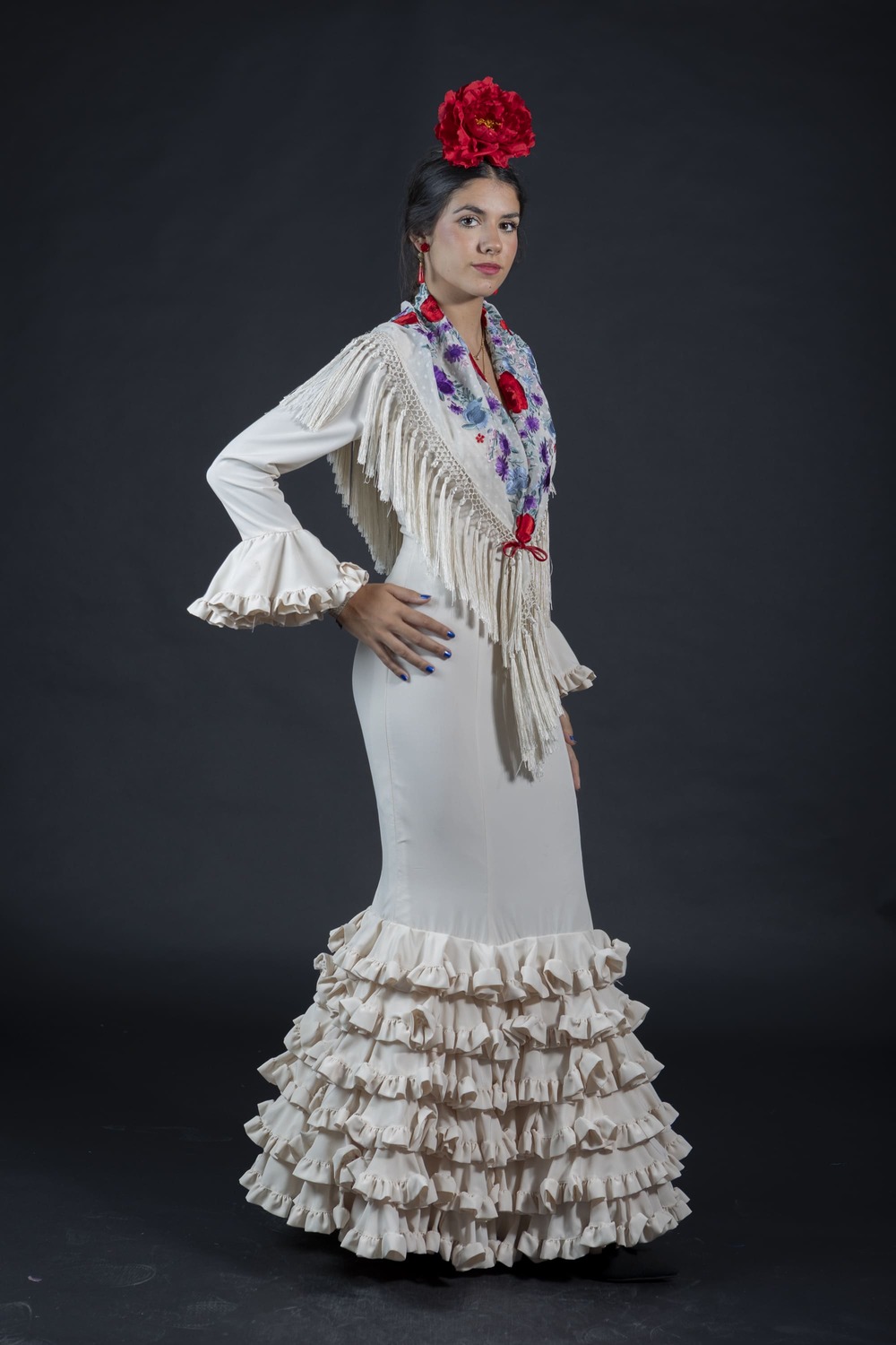 traje de flamenca pasión beige